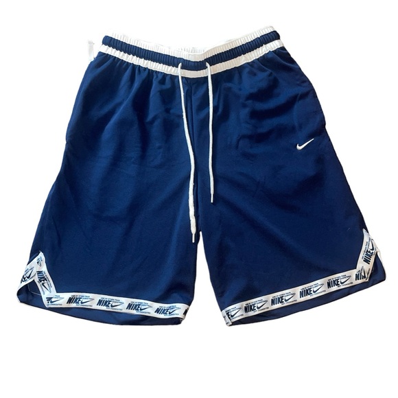 Nike navy blue basketball shorts size medium men’s - Picture 1 of 5